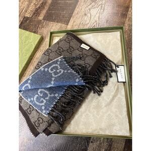 GUCCI Jacquard GG Pattern Reversible Wool Scarf In Blue & Brown Made In Italy